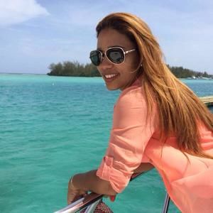 Meet your Posher, Angie